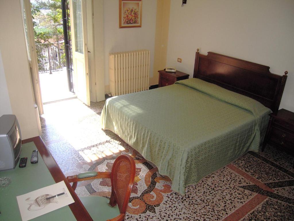 Villa Viola Tortona Quarto foto